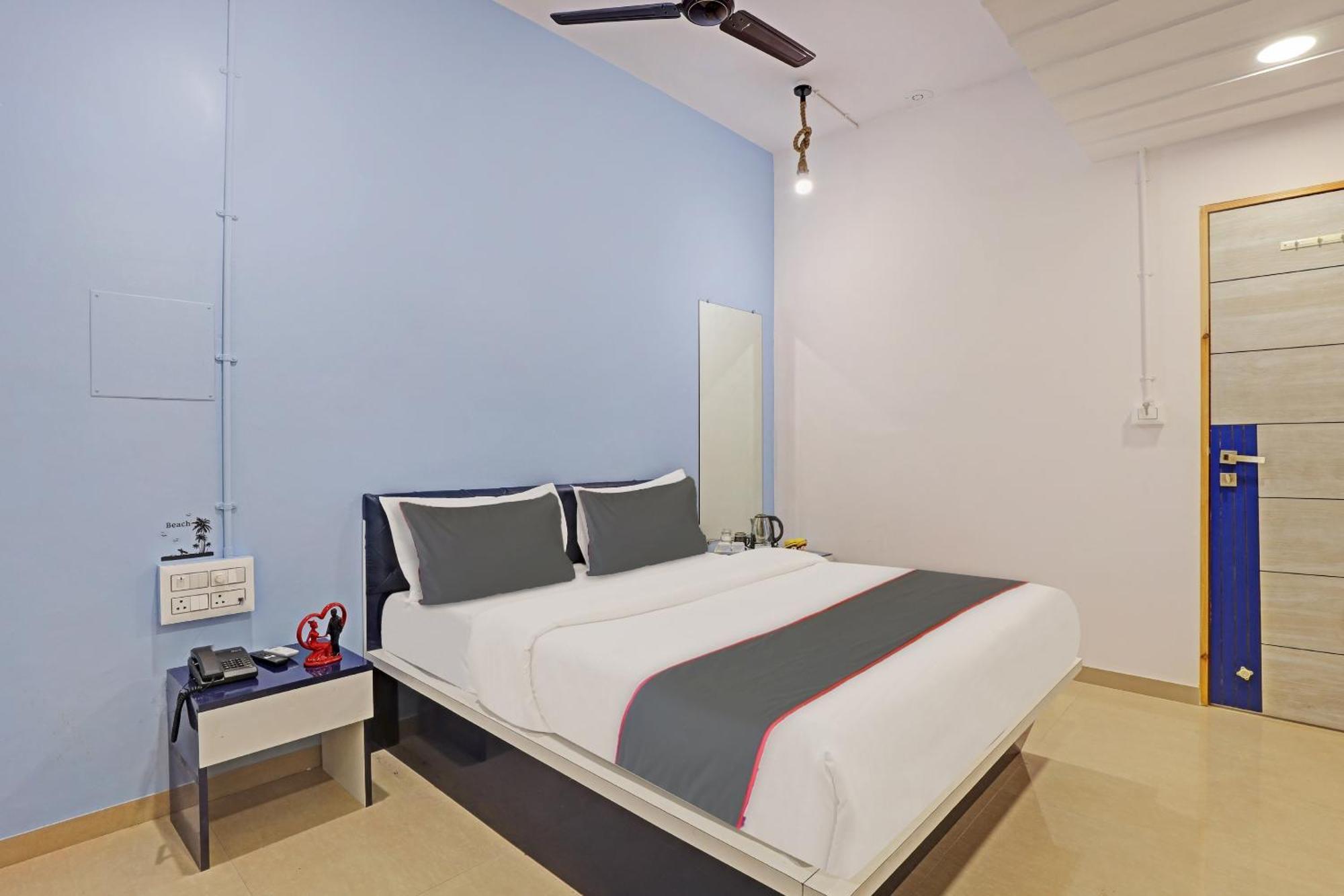 Hotel Silk, Premier Budget Friendly Luxury Hotel In Surat, Perfect For Families, Couples And Business Travelers Екстериор снимка