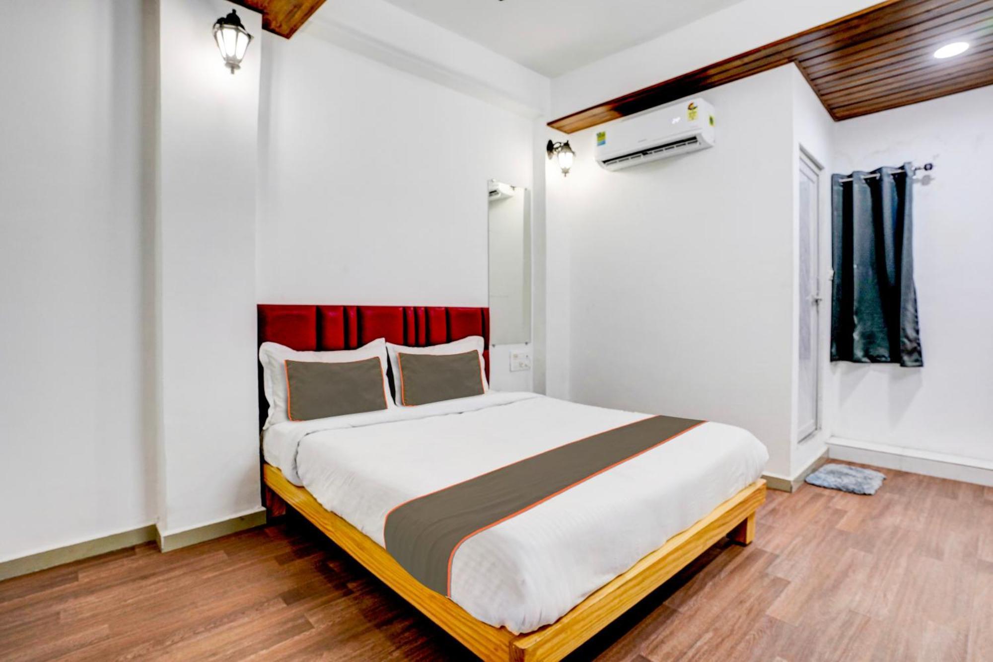 Hotel Silk, Premier Budget Friendly Luxury Hotel In Surat, Perfect For Families, Couples And Business Travelers Екстериор снимка